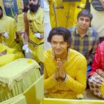 प्रेमानंद महाराज के चरणों में झुके 'कृष्णावतारम' एक्टर, लिया आशीर्वाद,