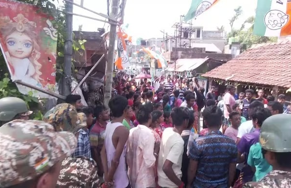 बंगाल के फालता में बवाल, tmc पर धमकी और आगजनी