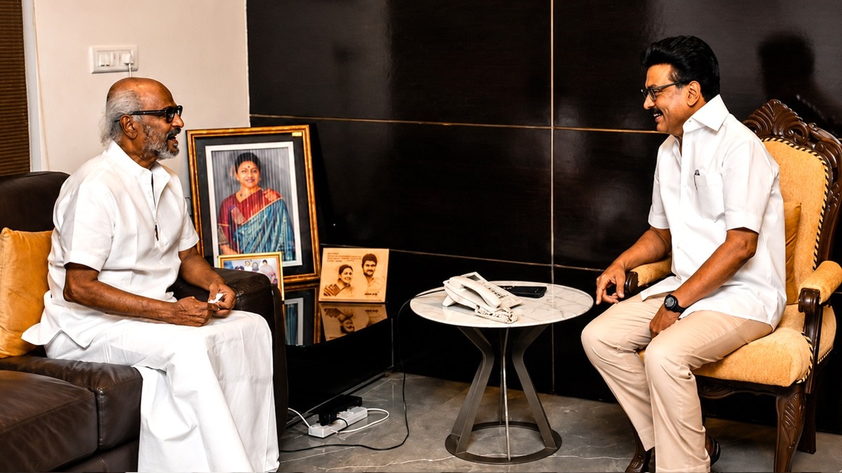 विजय ने हराया तो dmk नेता स्टालिन से मिलने पहुंचे