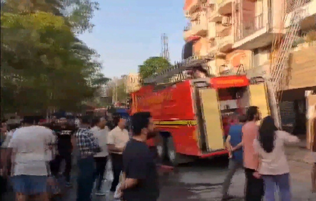 8 killed, 4 injured after suspected ac blast causes fire