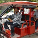 minimum fare for delhi e rickshaw hiked to rs 20? here