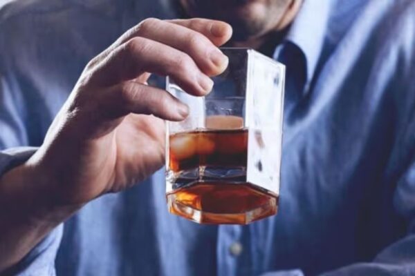 semaglutide for alcohol use disorder cuts heavy drinking days, lancet