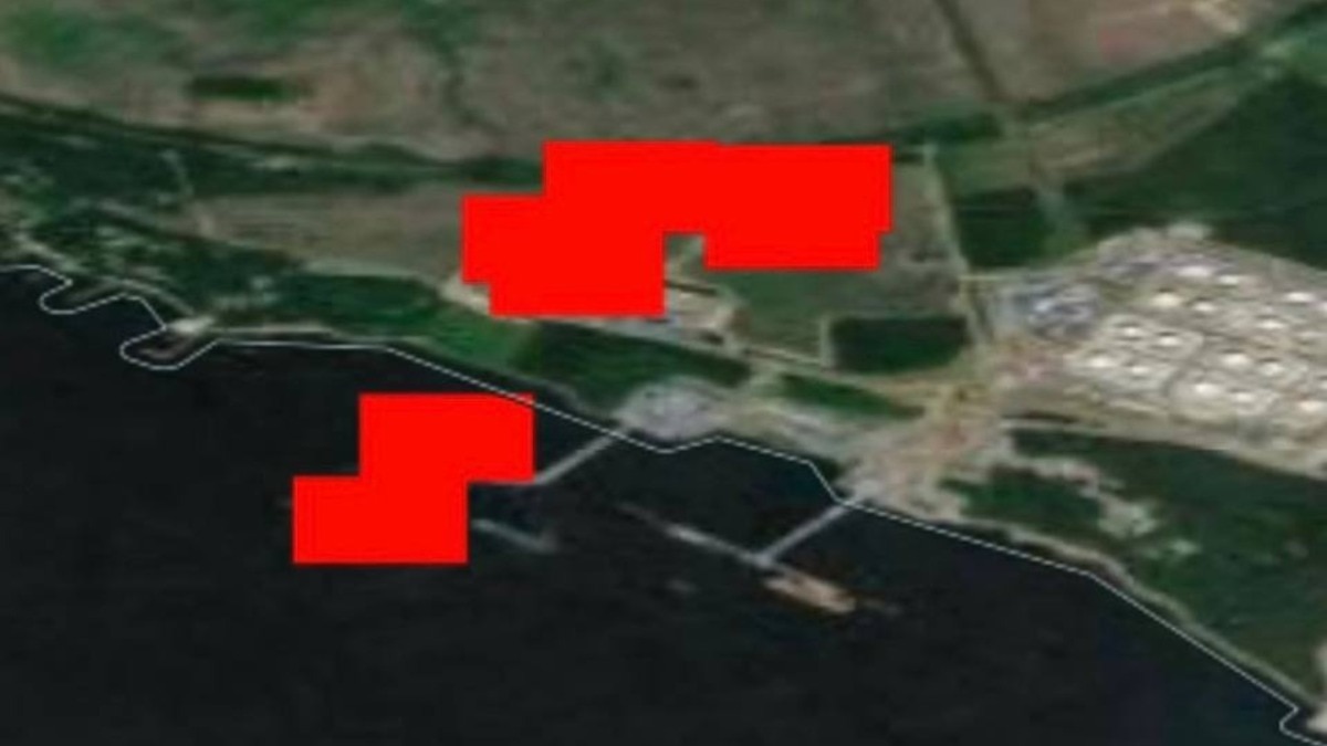 ukraine drone attacks russia: primorsk oil port, shadow fleet tankers