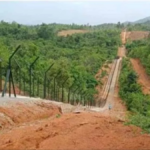 violence erupts along the indo myanmar border in manipur; six injured,
